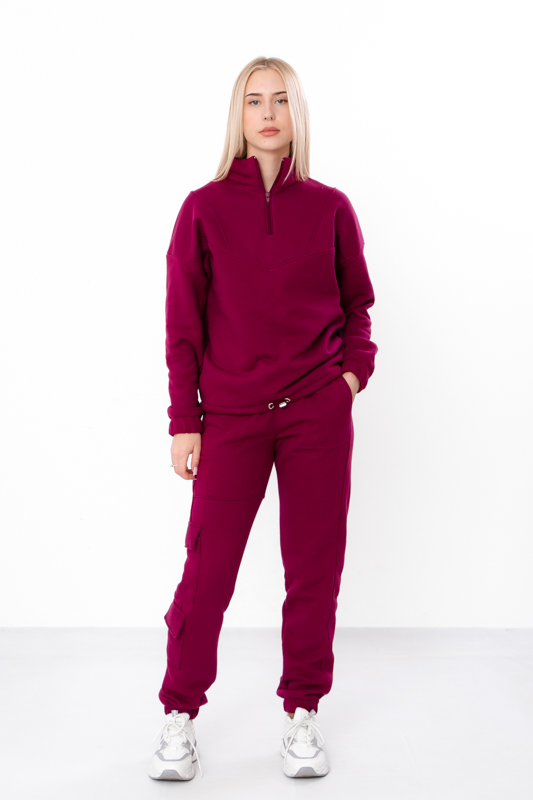 Костюм жіночий